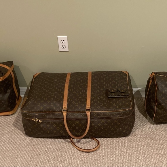 Louis Vuitton Vintage Monogram Sirius 70 - Picture 2 of 13